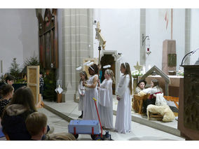 Kinderchristmette mit Krippenspiel (© Karl-Franz Thiede)
